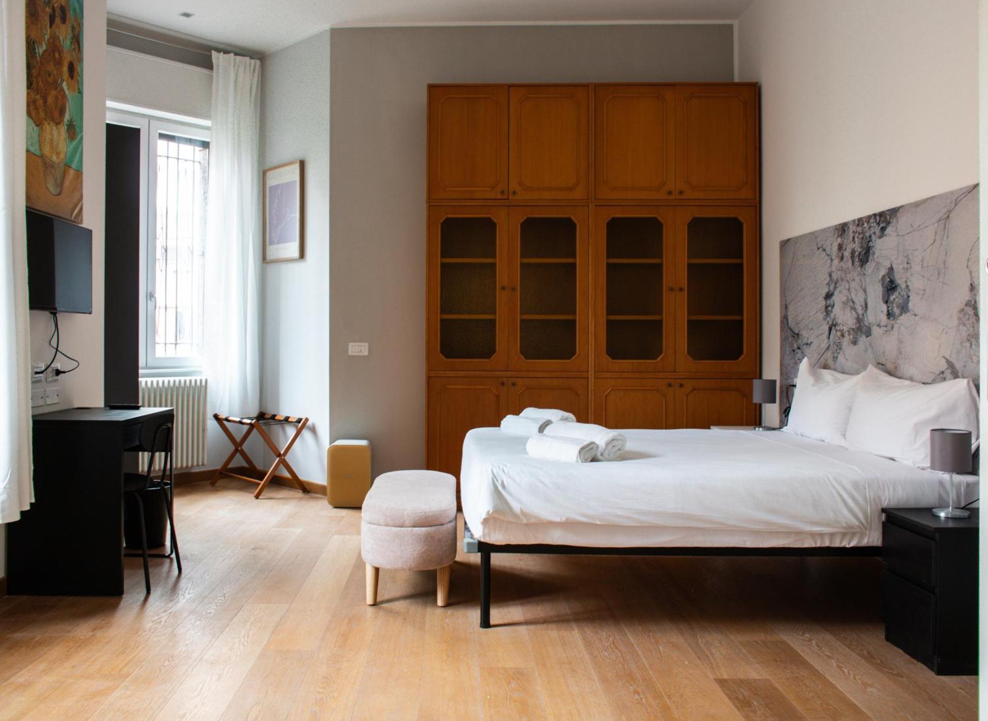 Rrrapido Holy Suites And Rooms - Via Sardegna Milano Exterior foto